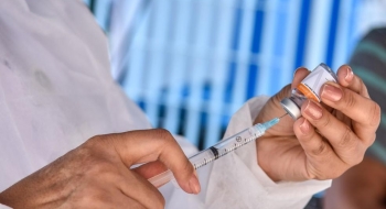 Caiado anuncia chegada de mais vacinas contra Covid-19 em Goiás